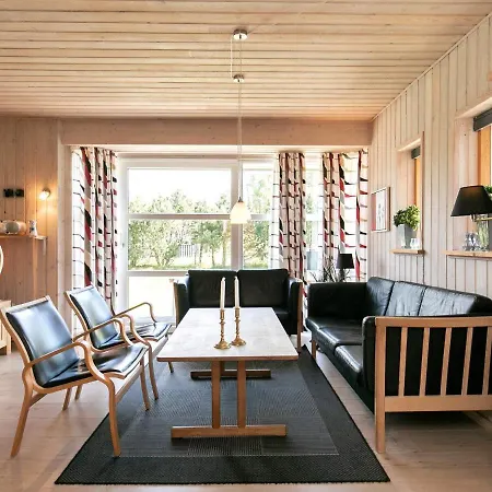 Four-bedroom Holiday In 1 * הלס