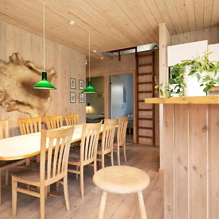 Four-bedroom Holiday In 1 בית נופש *