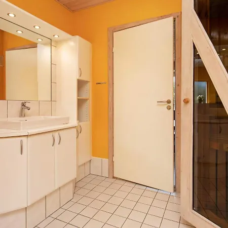 Four-bedroom Holiday In 1