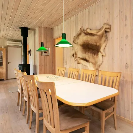 Four-bedroom Holiday In 1 בית נופש